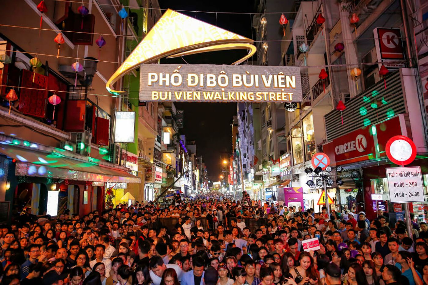 Wander along Bui Vien Walking Street