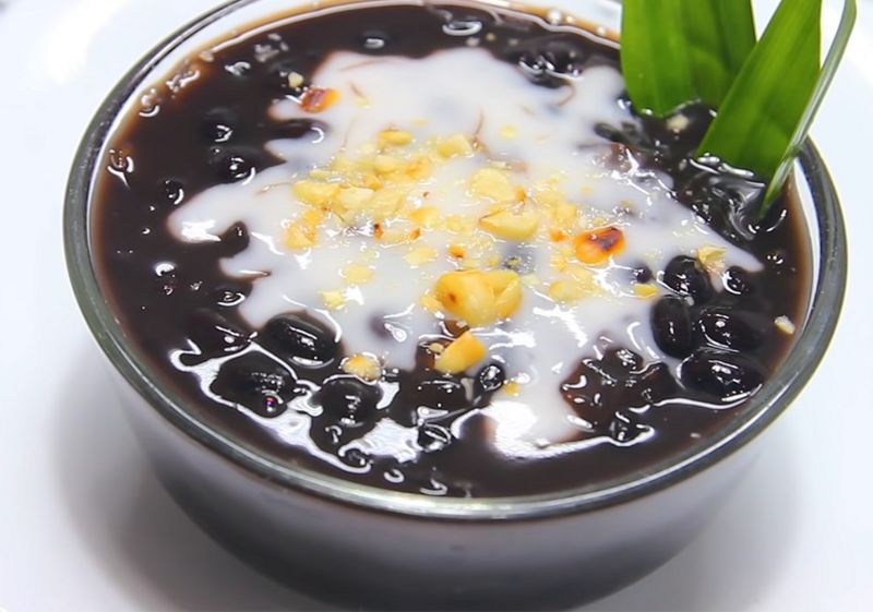 Popular place Do not miss these sweet soups in Ha Noi