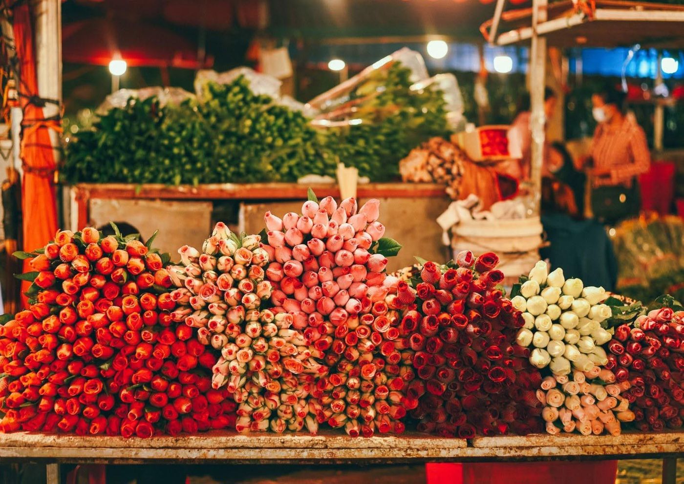 Visit Quang Ba flower market