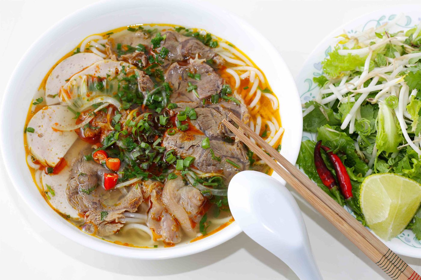 Bun Bo Hue (Hue Beef Noodle Soup)
