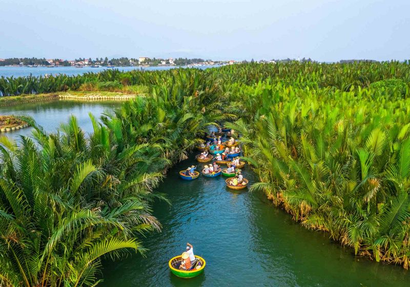 24 hours around the traditional craft villages in Hoi An