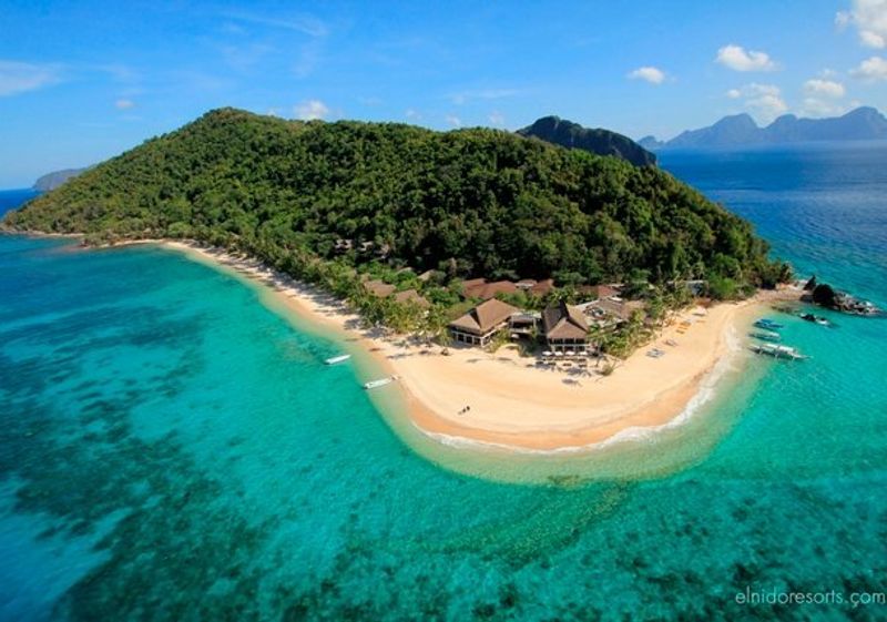 Popular place Con Dao, Phong Nha-Ke Bang among Asia's lesser-known 'stunning' destinations