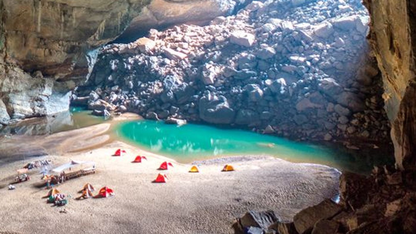 Son Doong among world's 10 most incredible caves: Canadian magazine