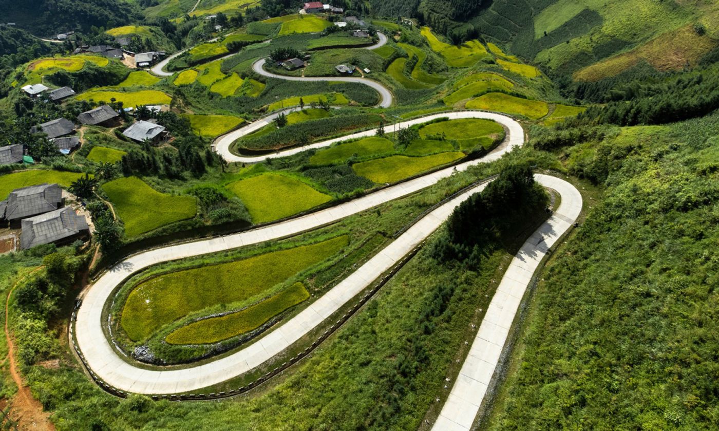 Photo of Na Tenh - Cao Bang pass from above.