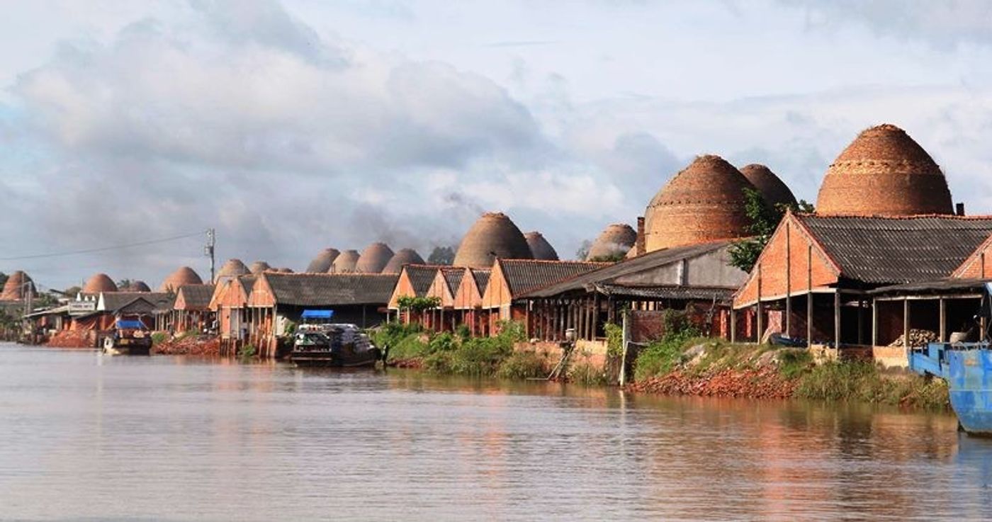 Vinh Long bricks are popular and favored because their raw material is the local red clay. Photo: Cao Ky Nhan