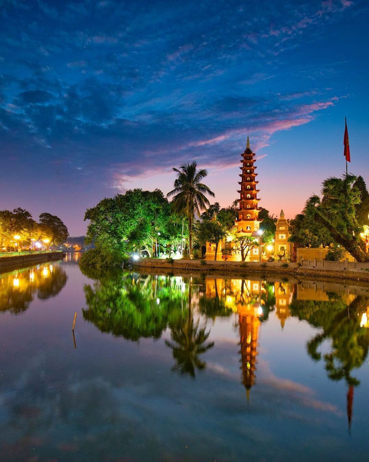 Tran Quoc Pagoda, Hanoi