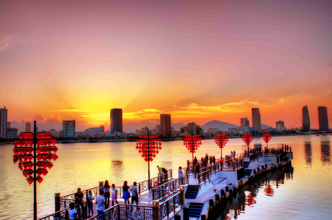 Love Bridge, Da Nang