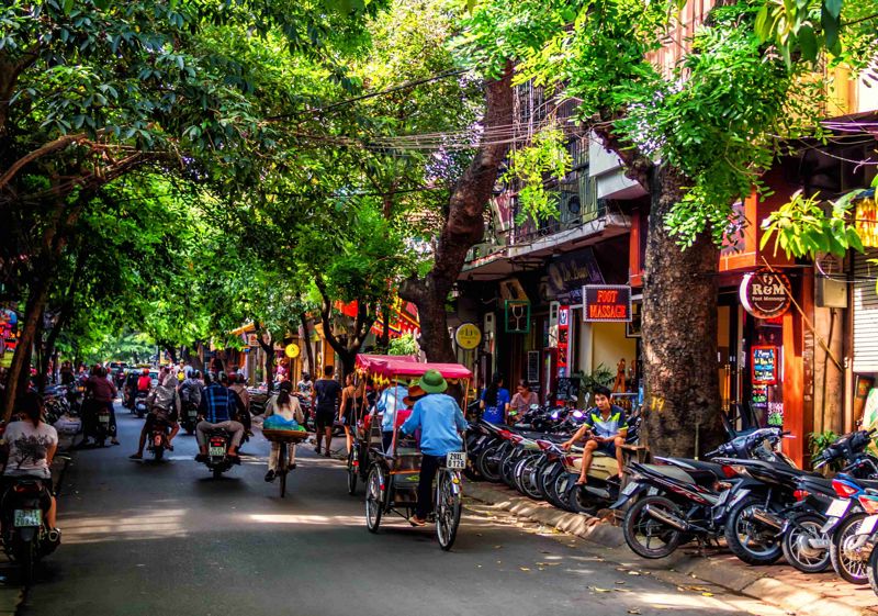 Popular place Hanoi – Vietnam’s capital hosts nearly 1 million foreigners in three months