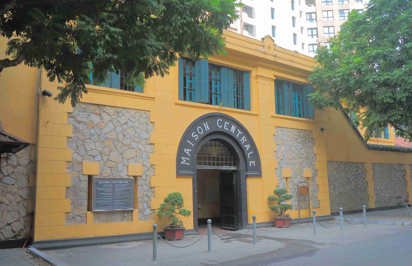 Hoa Lo Prison Museum, Hanoi