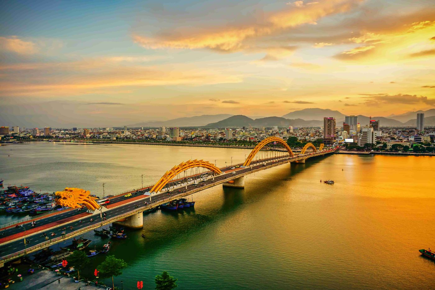 Golden Bridge, Da Nang
