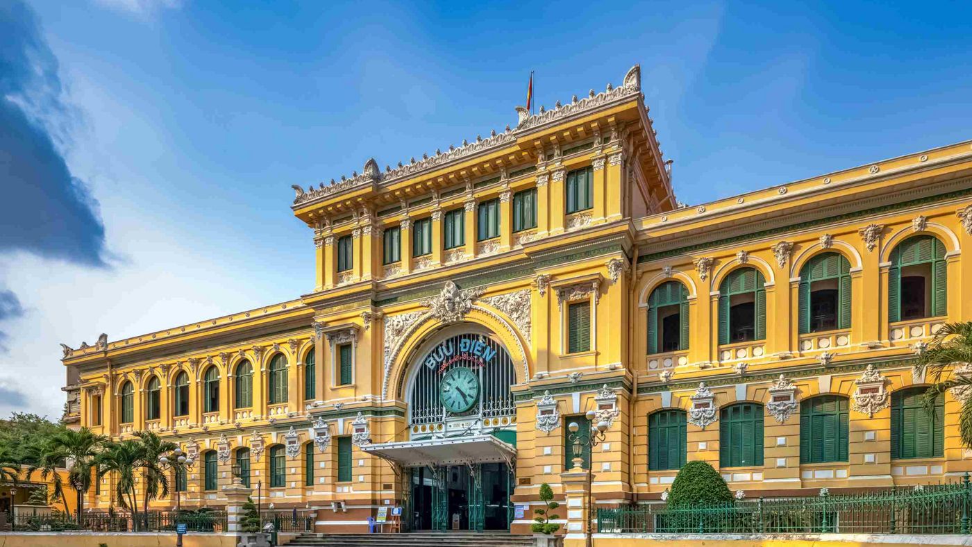 Ho Chi Minh City Central Post Office ranks among The World's top 11 beautiful post offices