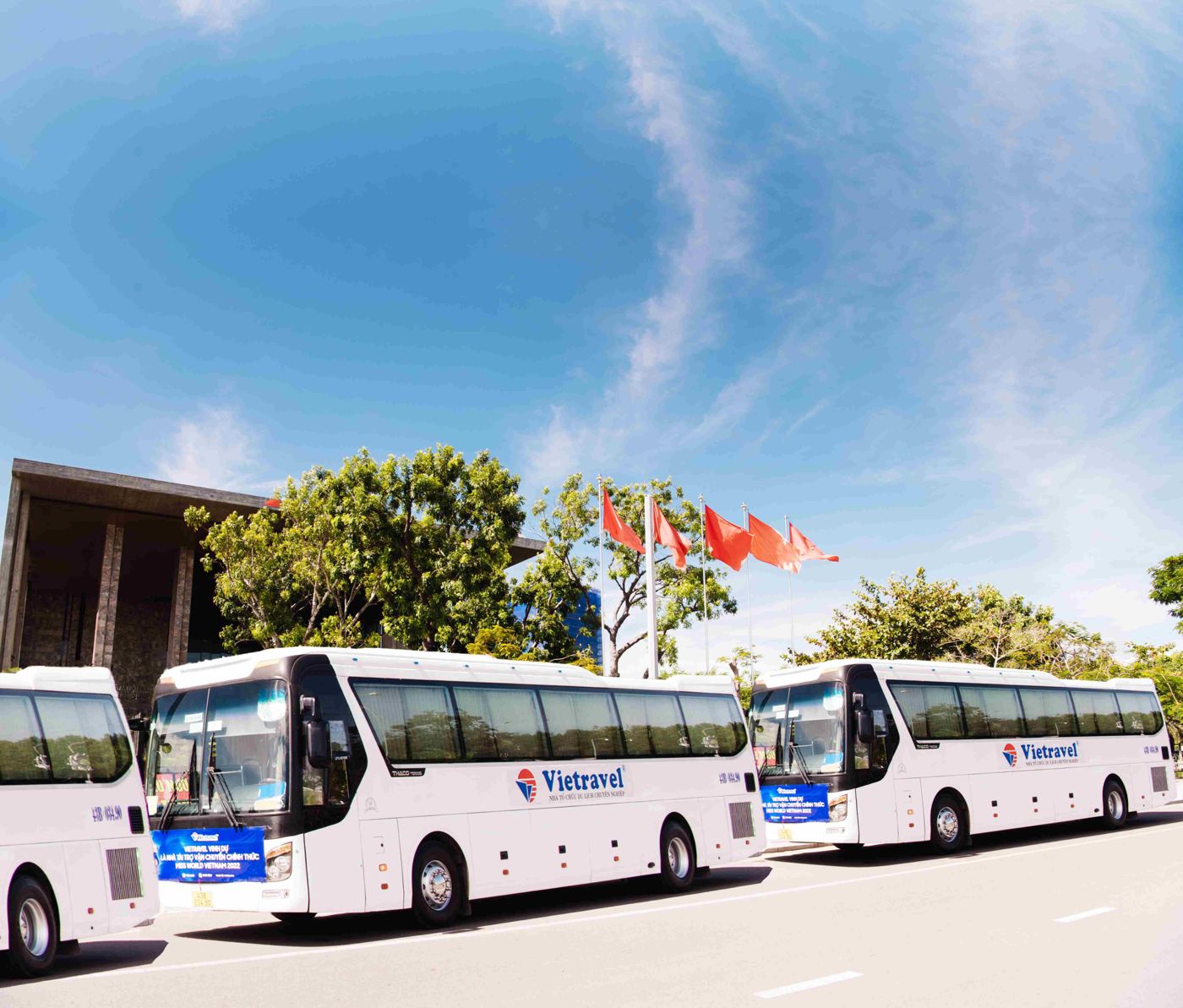 Ha Long Bay Travel Guide - Vietravel's private bus