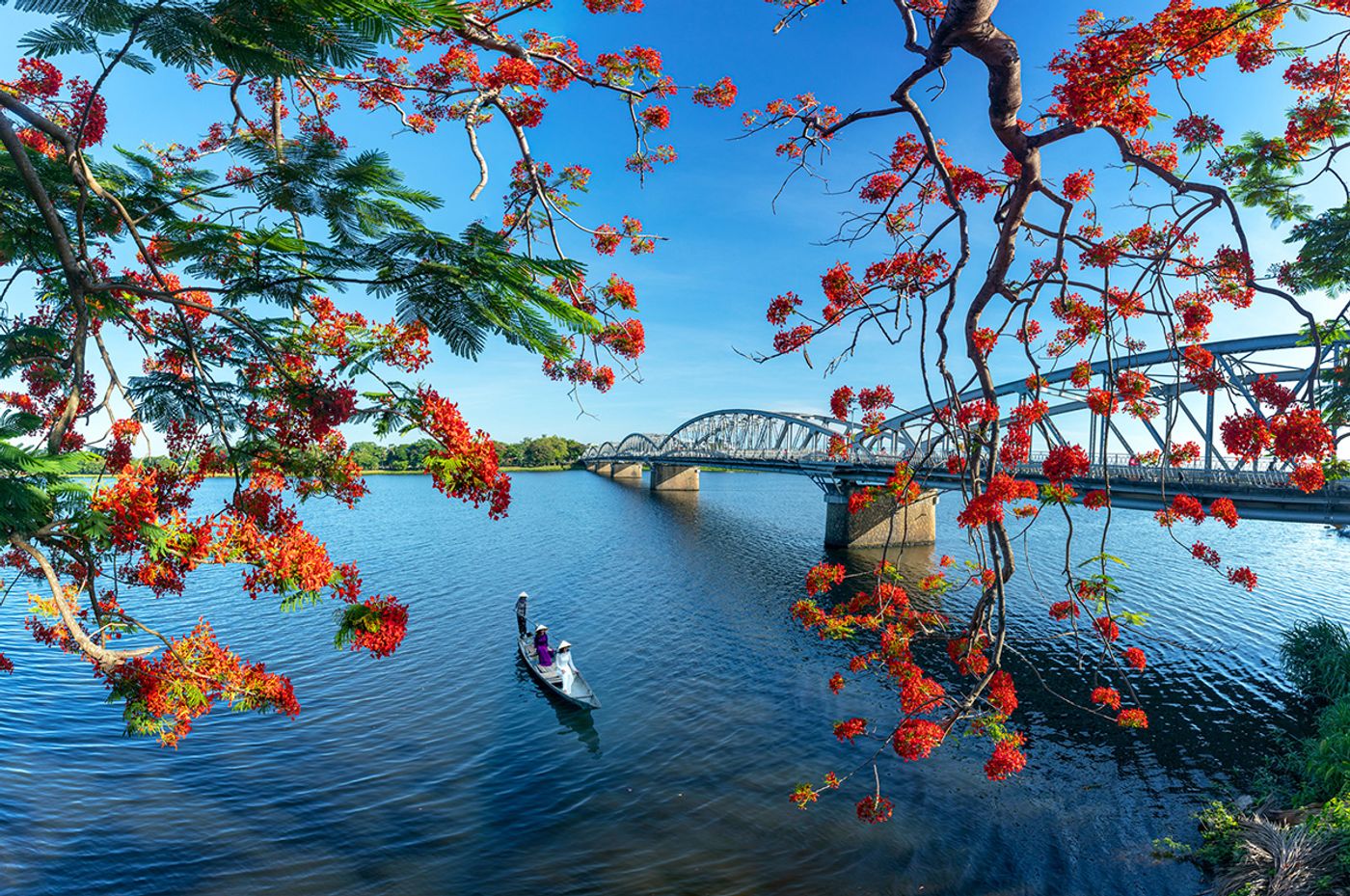 Pefume River in Hue. Credit: @VNAT